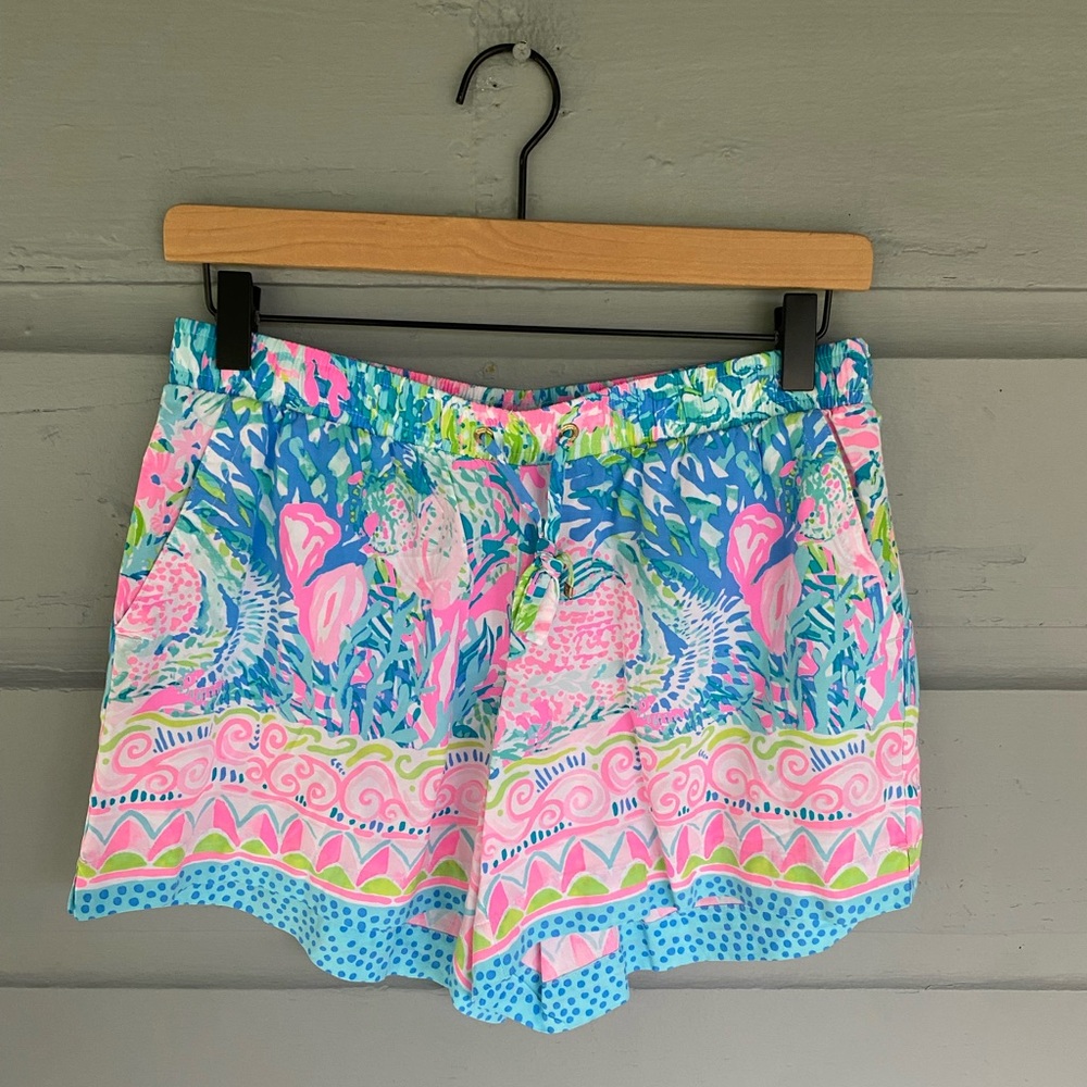 Lilly Pulitzer 5’’ Katia Shorts Small